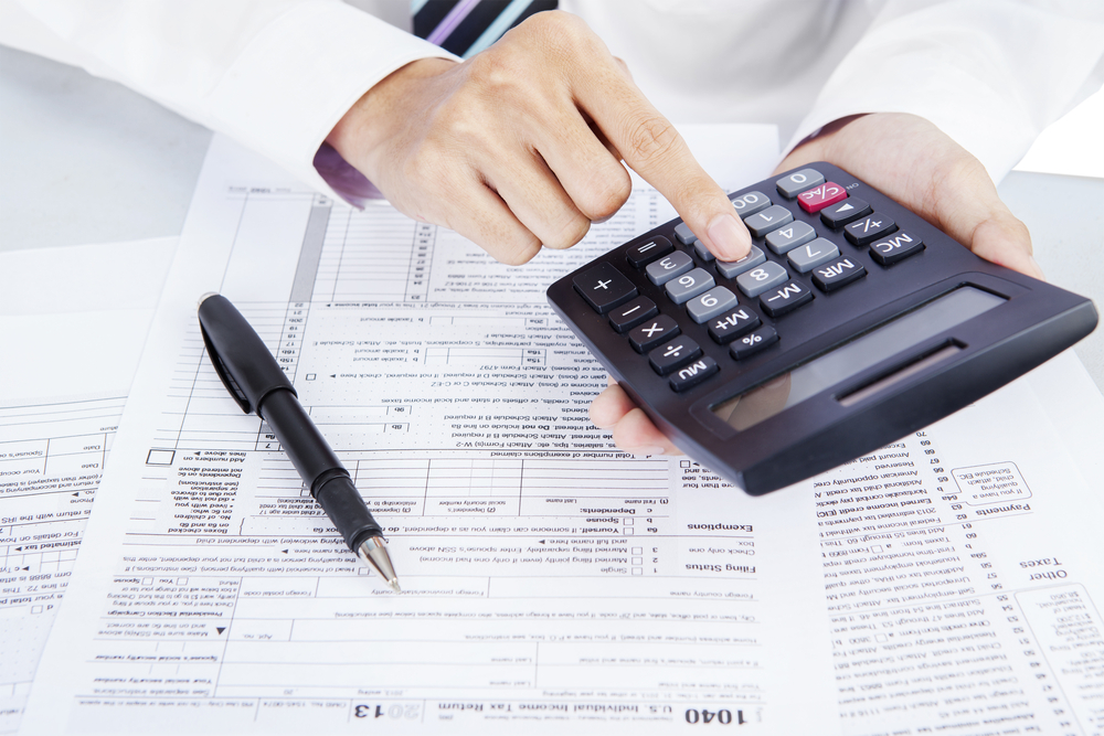 W jakim celu warto skorzystać z usług biura rachunkowego zamiast prowadzić rachunkowość samodzielnie?
